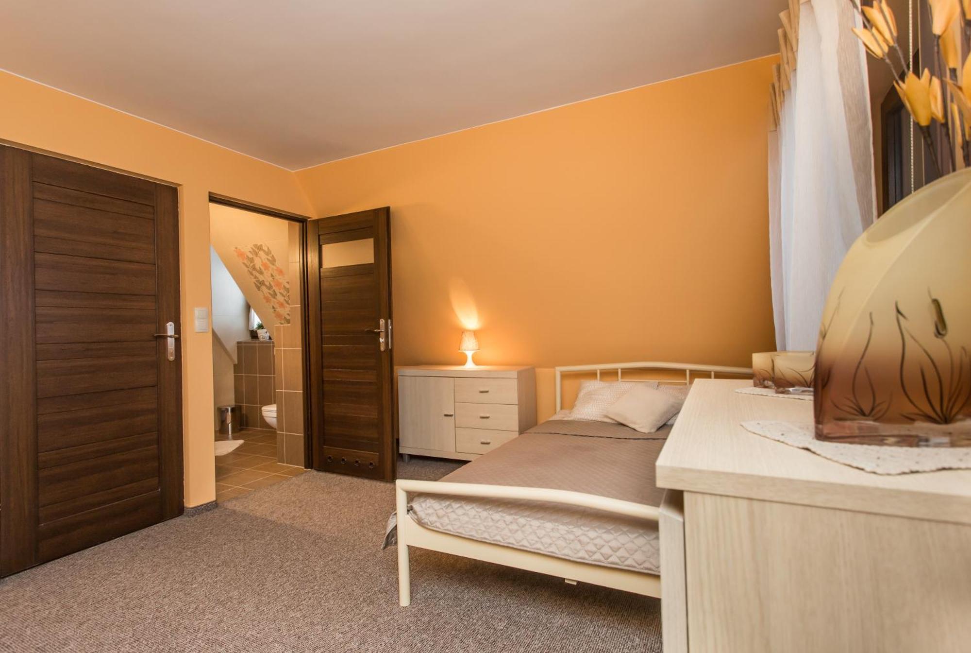 Bed and Breakfast U Kruka Groń Esterno foto